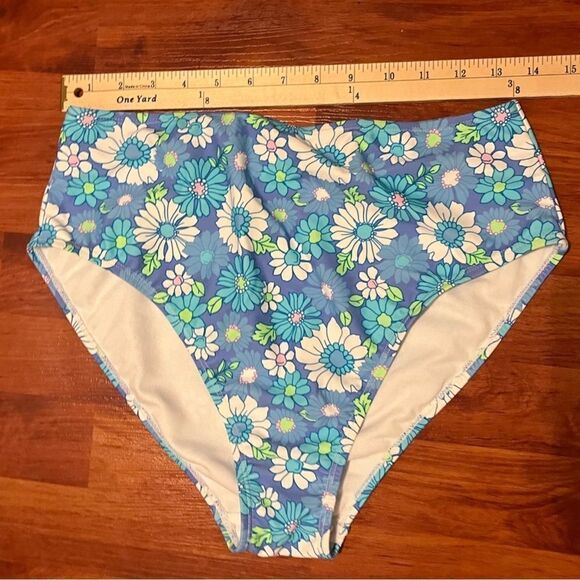 Juniors No Boundaries Bikini Bottoms. Size 11/13 - Picture 6 of 7
